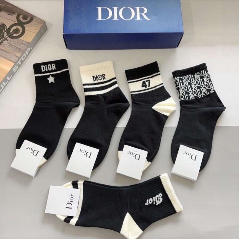 DIOR